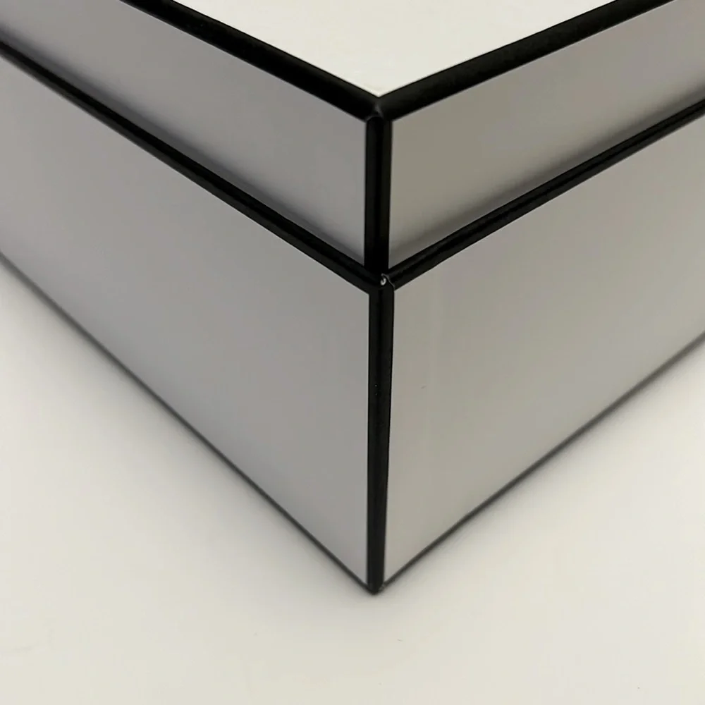 Chanel Box - Picture 5 of 9